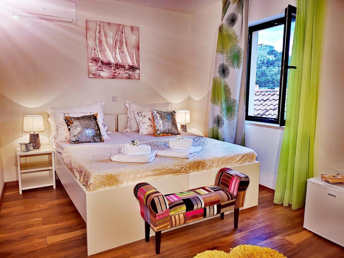 Apartments Ante 2 ฮวาร์ ภายนอก รูปภาพ