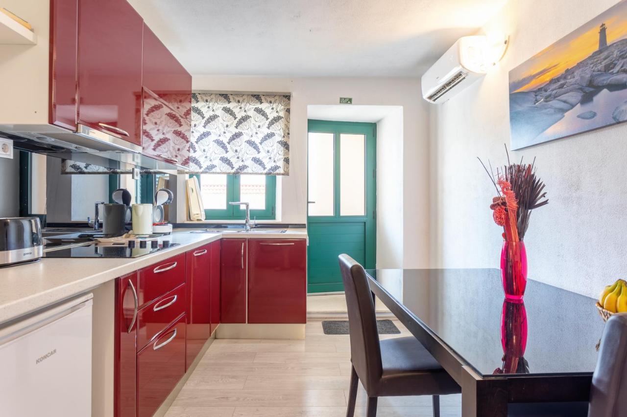 Apartments Ante 2 ฮวาร์ ภายนอก รูปภาพ