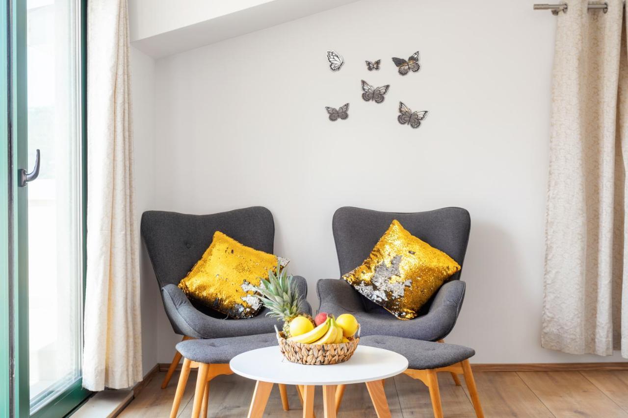 Apartments Ante 2 ฮวาร์ ภายนอก รูปภาพ