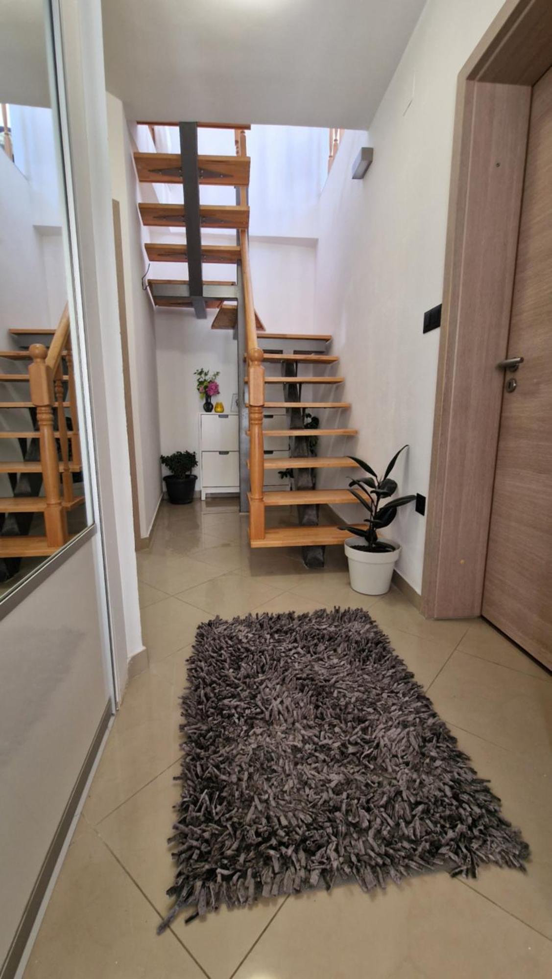 Apartments Ante 2 ฮวาร์ ภายนอก รูปภาพ