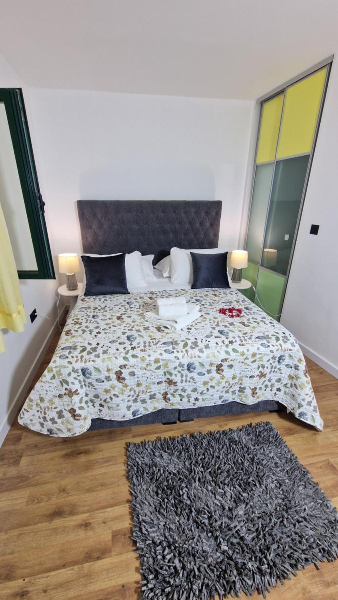 Apartments Ante 2 ฮวาร์ ภายนอก รูปภาพ