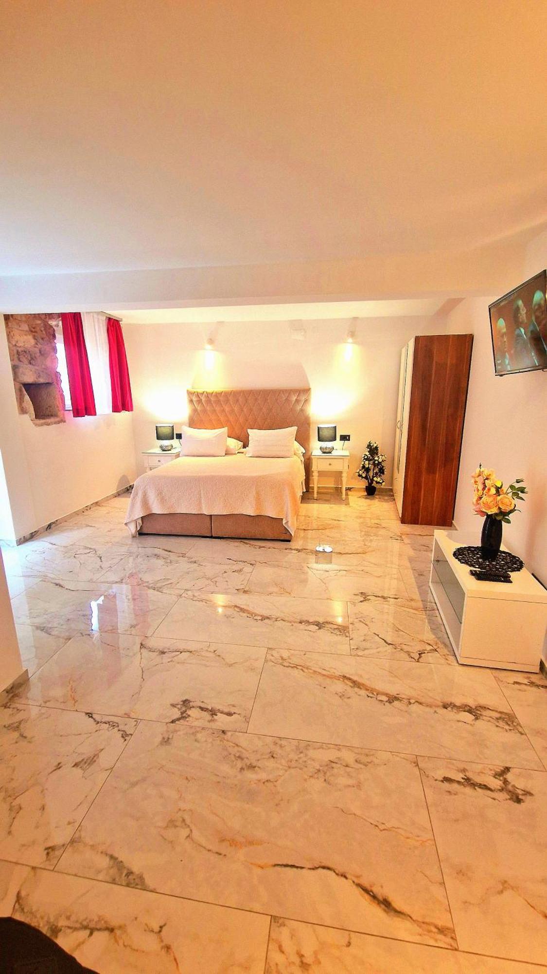 Apartments Ante 2 ฮวาร์ ภายนอก รูปภาพ