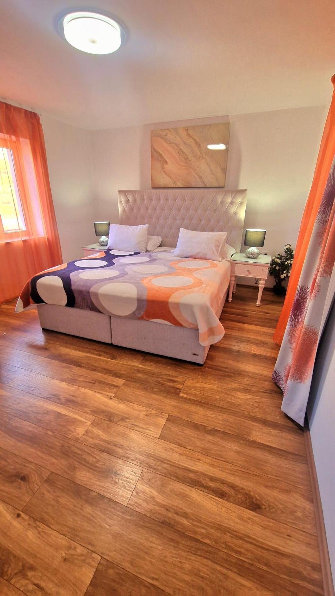 Apartments Ante 2 ฮวาร์ ภายนอก รูปภาพ